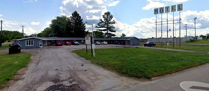 Crossroads Motel - 2019 Street View (newer photo)